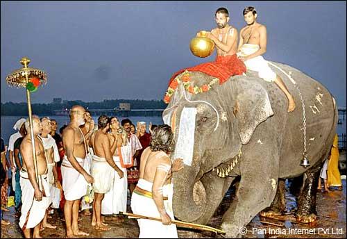 Amma Mandapam Ghat Kaveri River Trichy