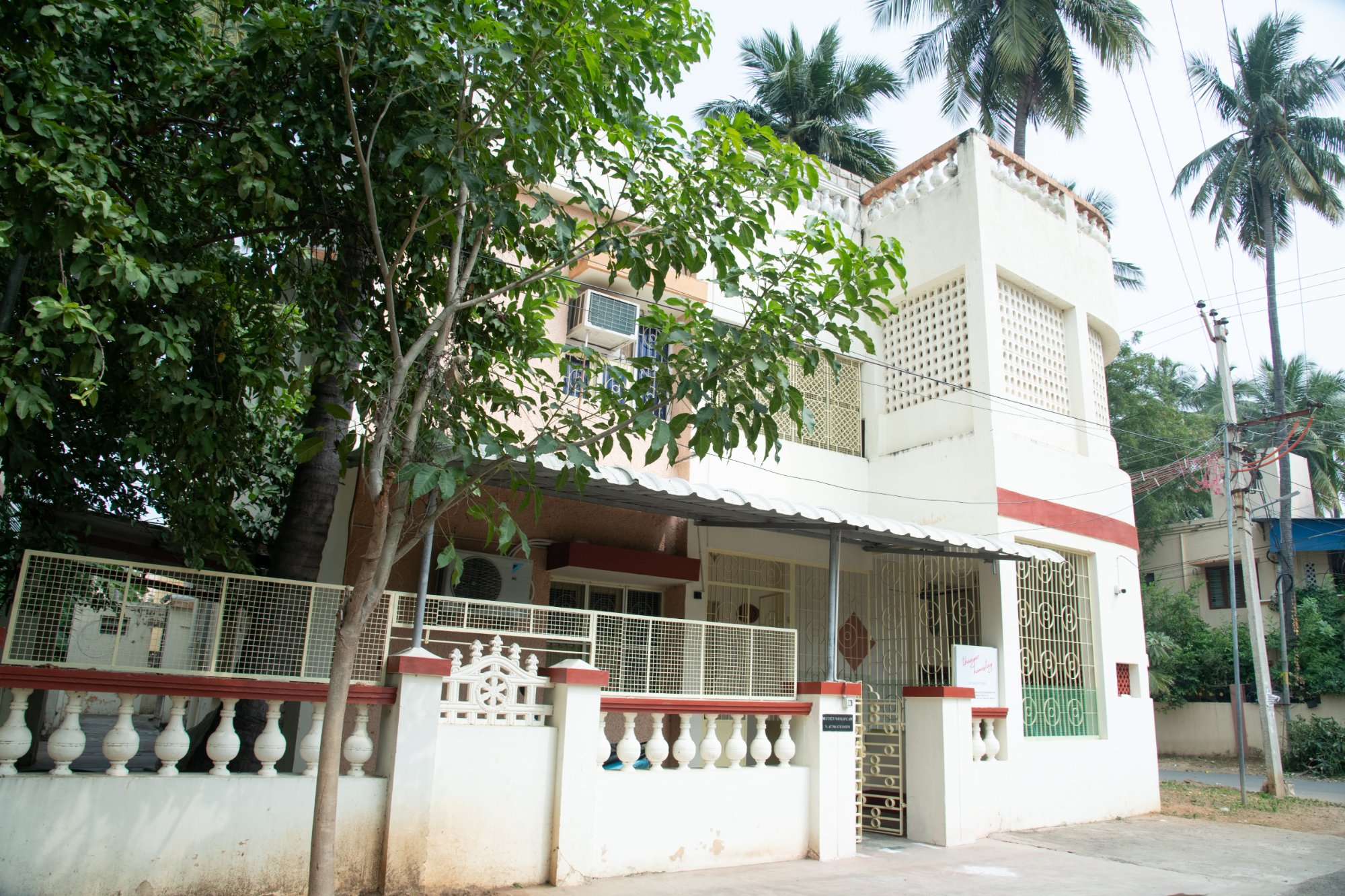 Thaayar Homestay exterior side view